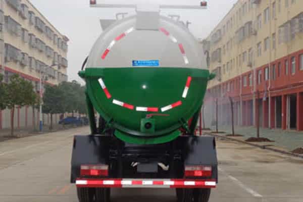 潲水车